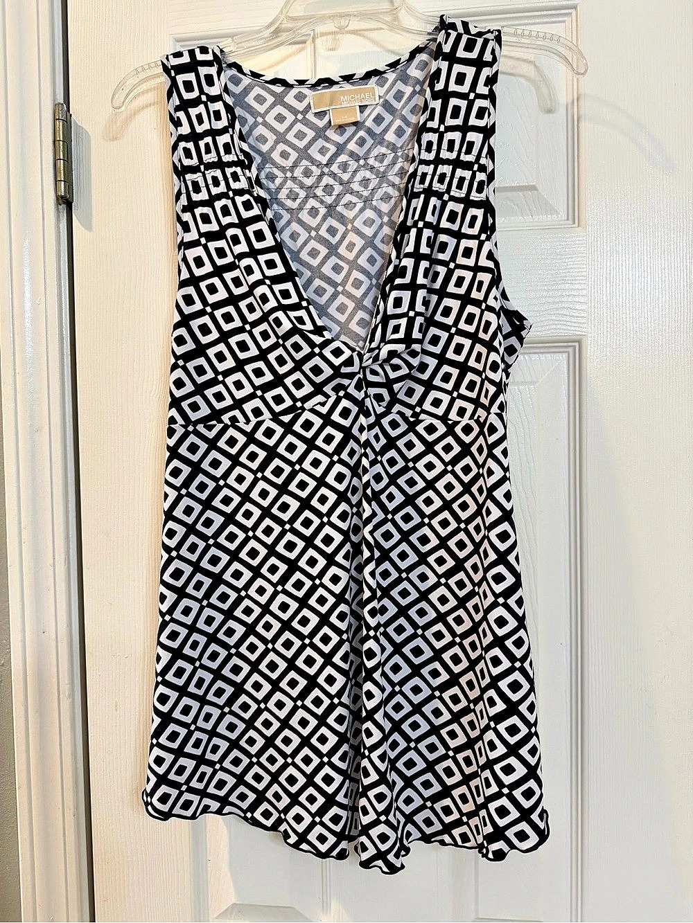 Michael Kors Geometric Top in Black & White Size Large Like New